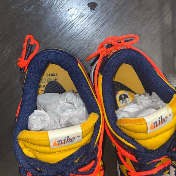 Off white x dunk low university gold size 9 - Picture 6 of 16